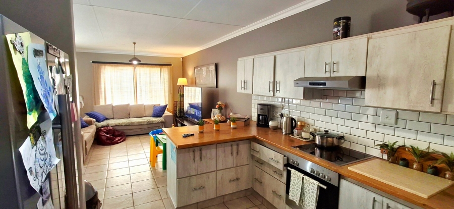 2 Bedroom Property for Sale in Langenhovenpark Free State